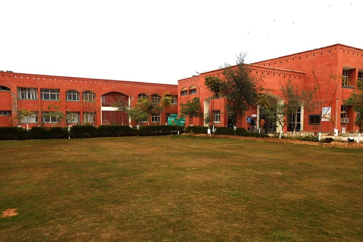 https://cache.careers360.mobi/media/colleges/social-media/media-gallery/25281/2020/3/19/Campus View of S Balraj Singh Bhunder Mamorial University College Sardulgarh_Campus-View_1.jpg